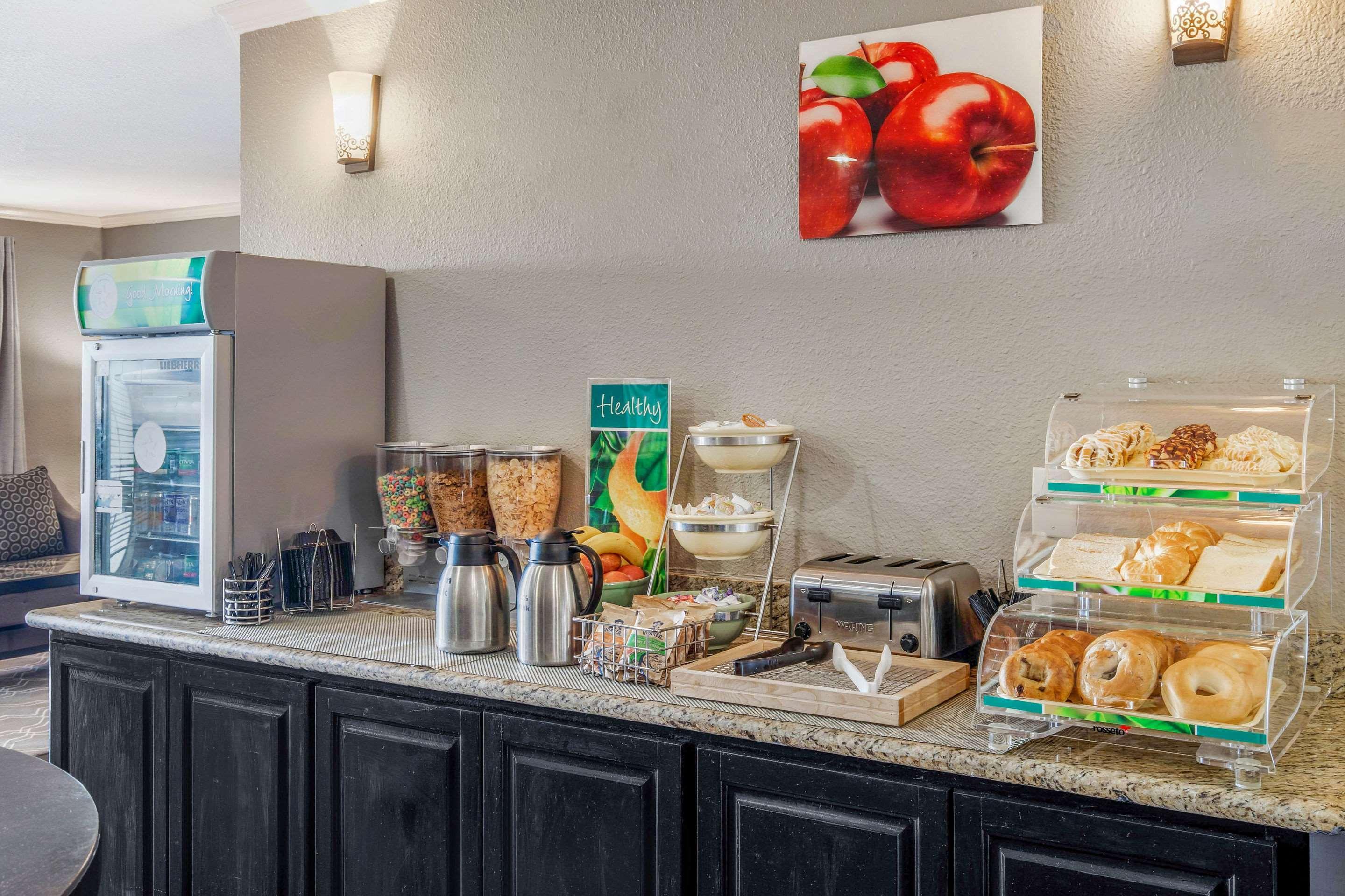 Quality Inn & Suites Weatherford Buitenkant foto