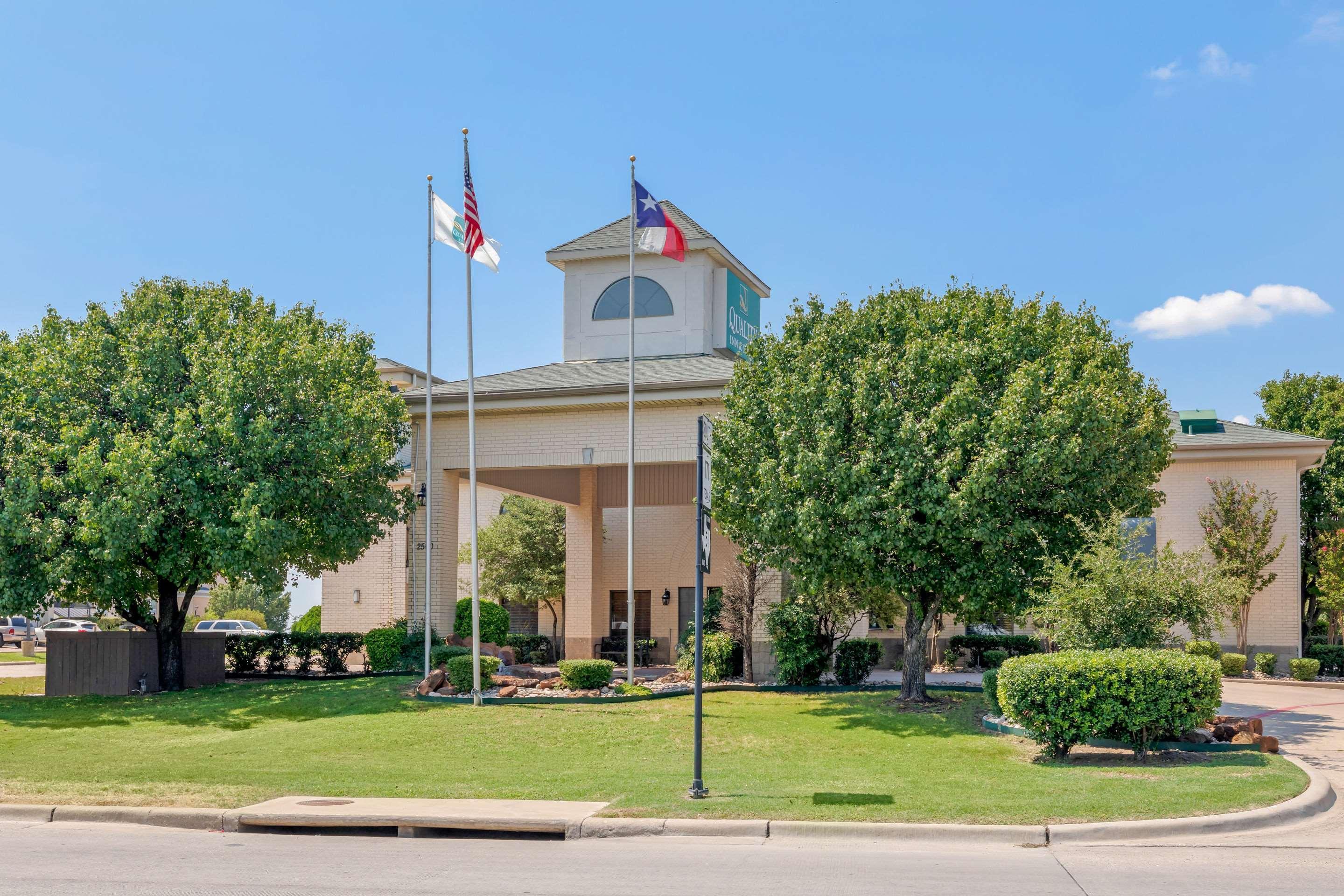 Quality Inn & Suites Weatherford Buitenkant foto