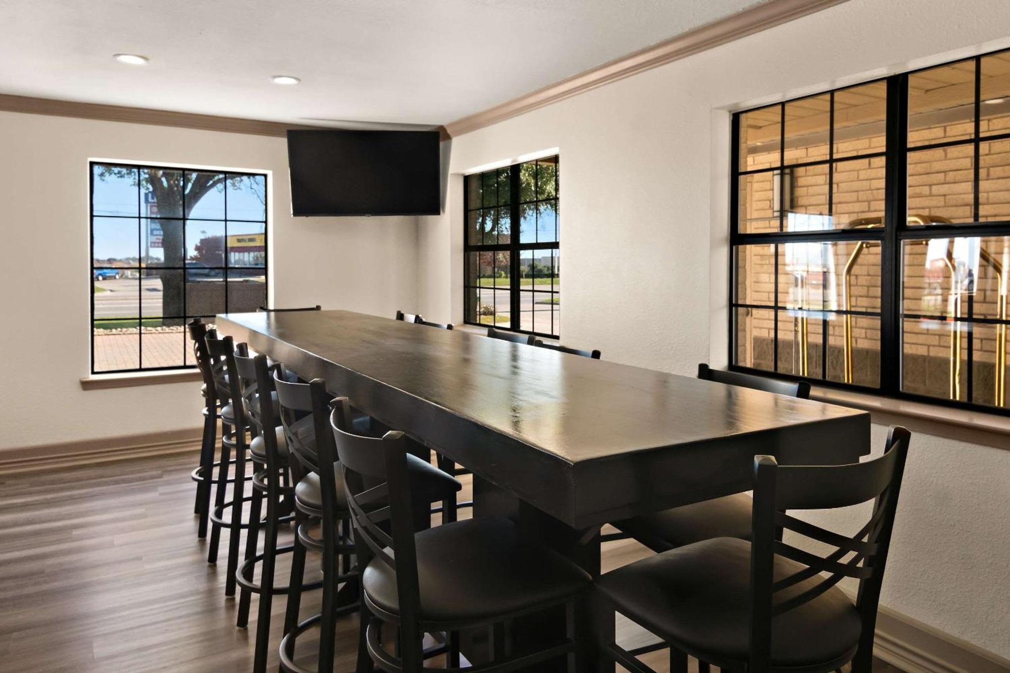 Quality Inn & Suites Weatherford Buitenkant foto