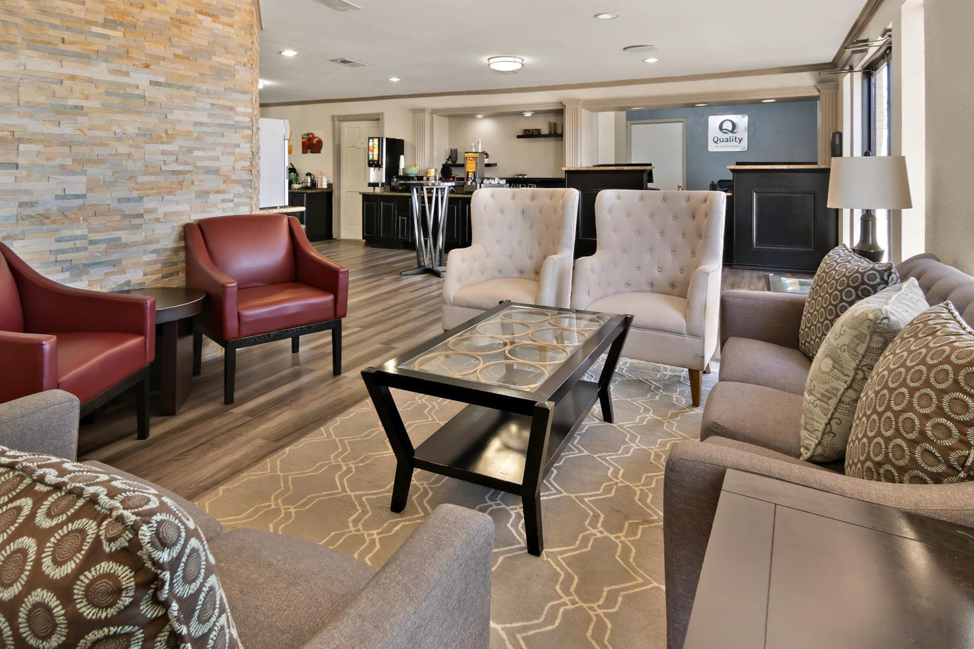 Quality Inn & Suites Weatherford Buitenkant foto
