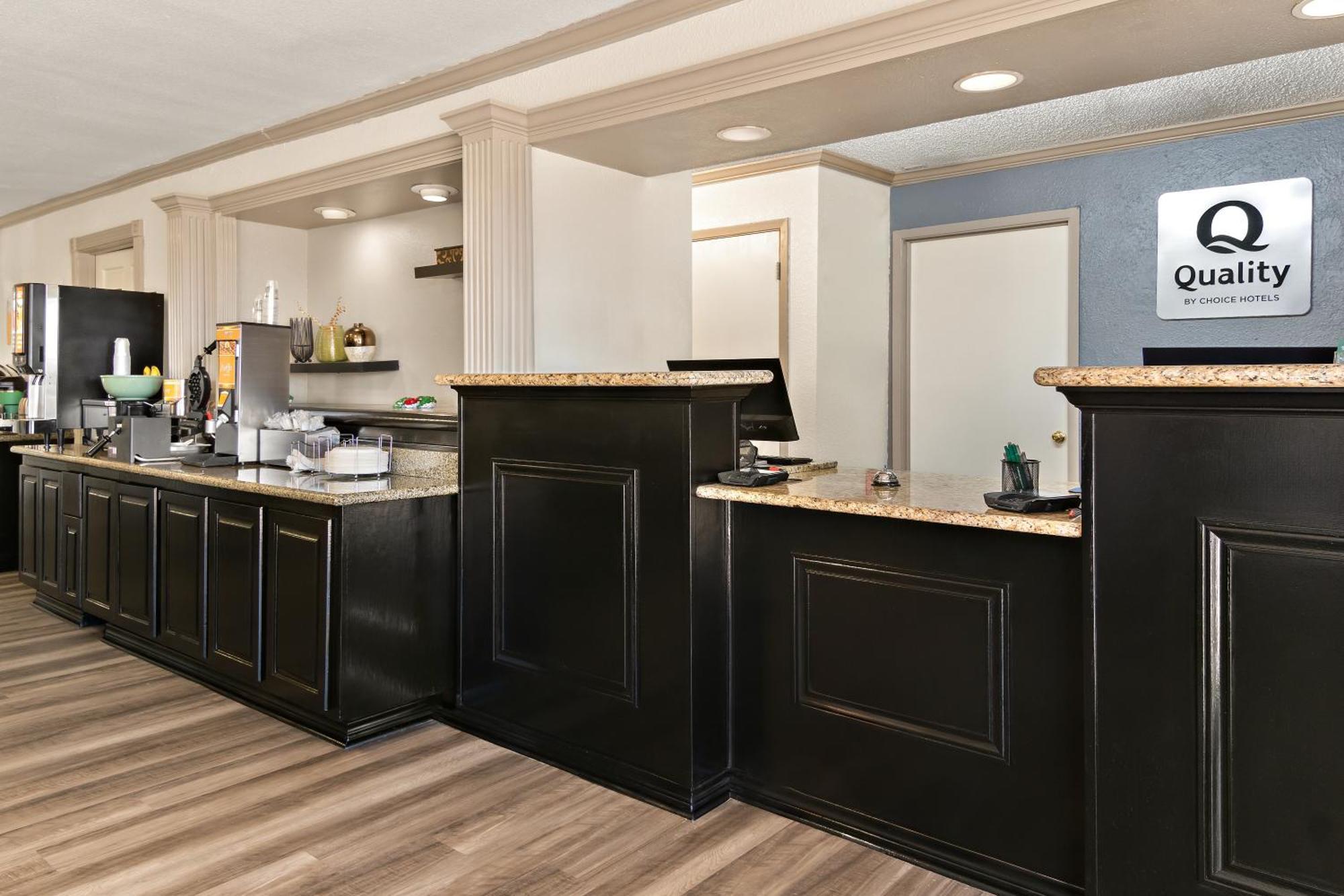 Quality Inn & Suites Weatherford Buitenkant foto