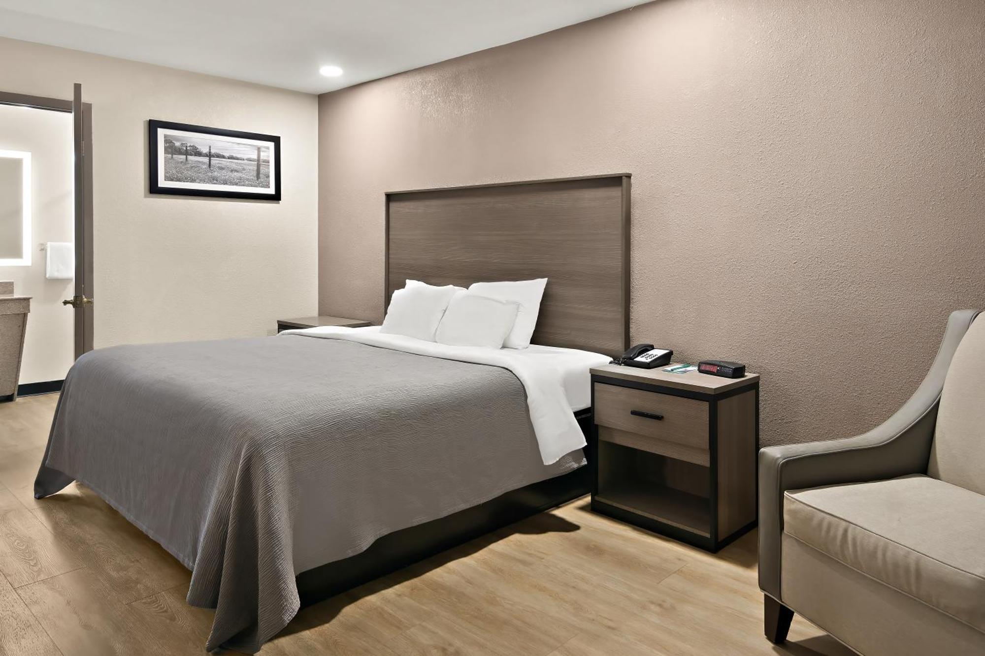 Quality Inn & Suites Weatherford Buitenkant foto